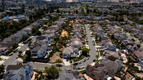 Chinese buyers snap up US homes as Americans contend with affordability crisis - Fox Business News