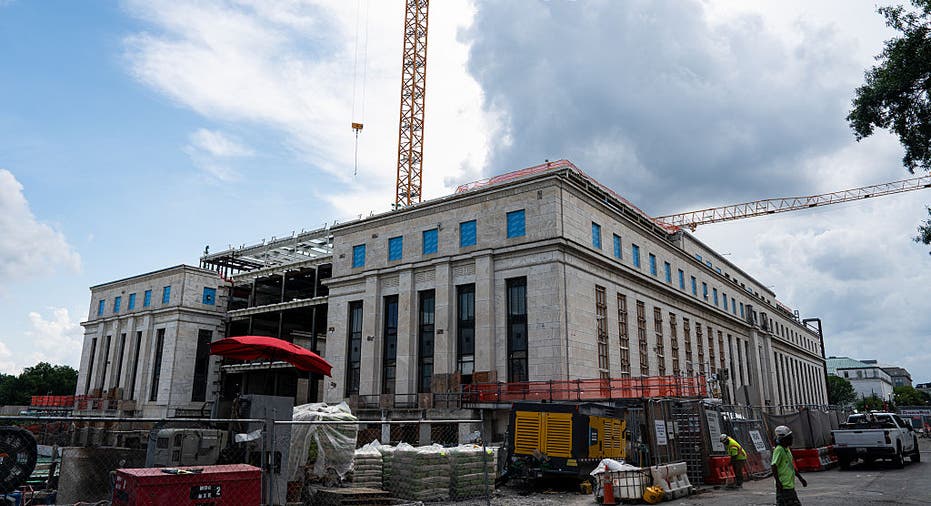 Fed Chair Powell responds to renovation critics