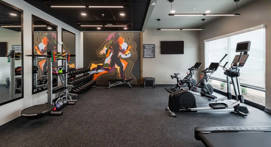 LivSmart Studios by Hilton Tullahoma gym