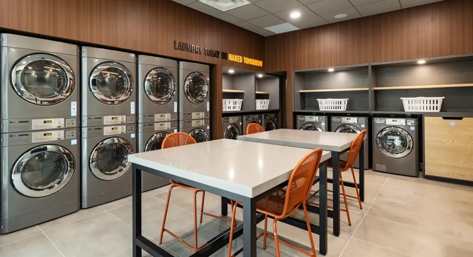 Laundry room LivSmart Studios by Hilton Tullahoma