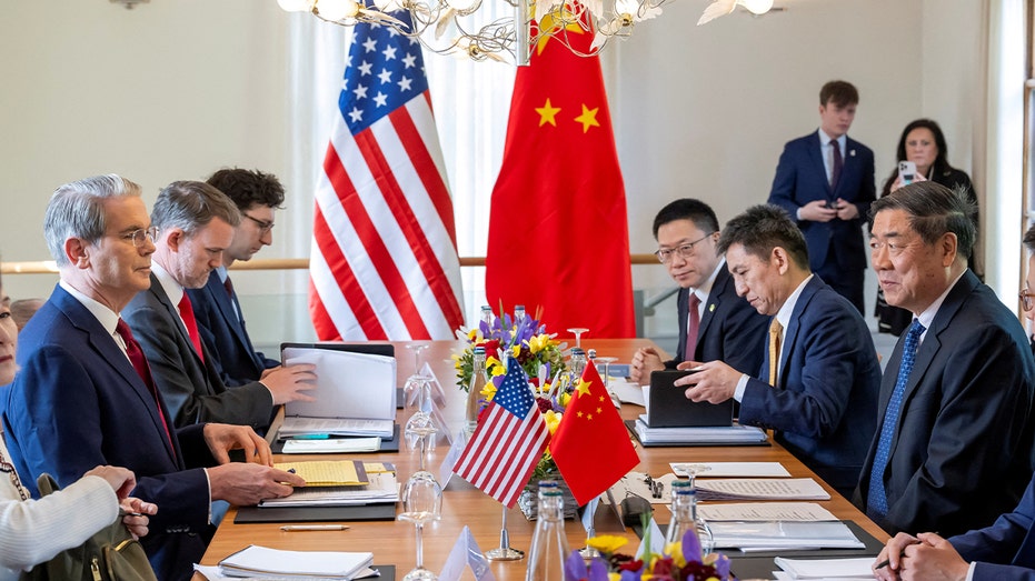 The US Scott Scotty secretary, a US trading representative, the Chinese economic officer Lindeng, and Deputy Premier, Geneva, 2025.