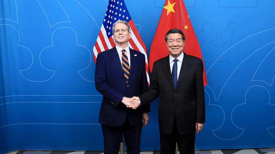 Treasury Sec. Scott Bessent and Chinese Vice Premiere Le Hifeng