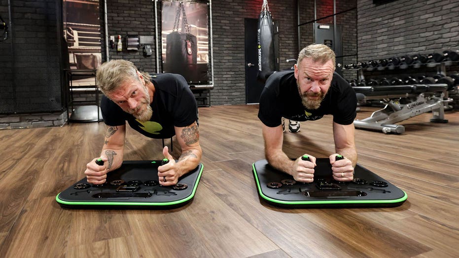 Adam Copeland Jay Reso Plank