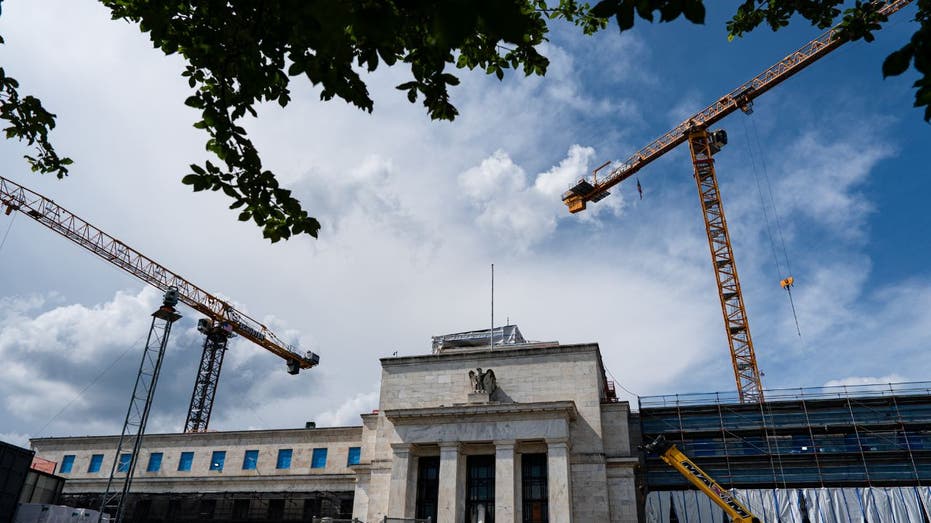 Federal Reserve building under construction