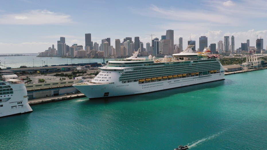 Royal Caribbean's sea cruise ship navigator
