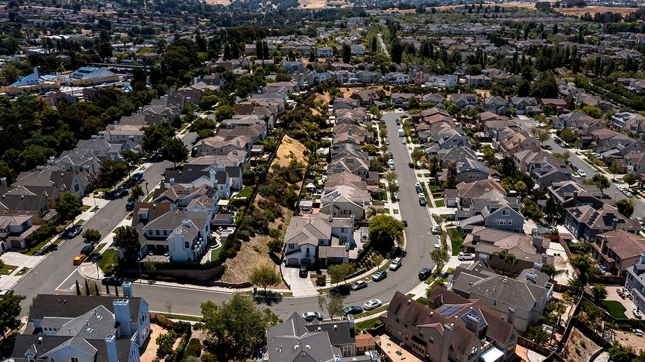 Homes in Hercules, California,