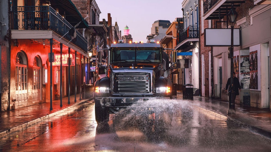 IV Waste Lemon Fresh truck on street in French Quarter during the daytime