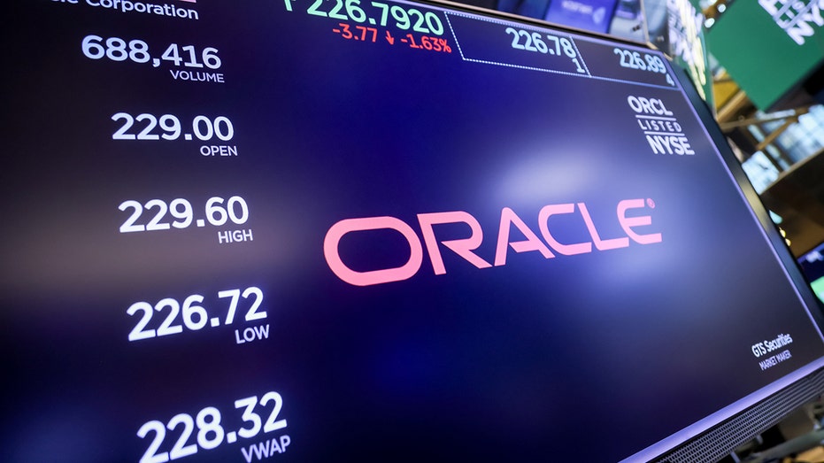 Oracle NYSE signage