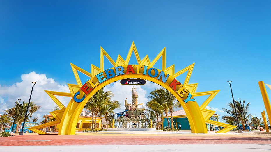 Celebration Key Paradise Plaza
