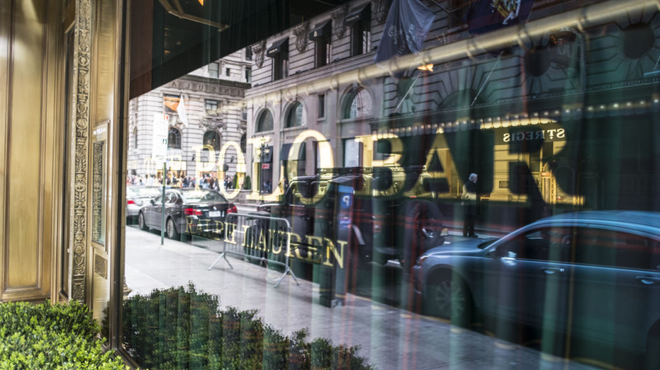 Polo Bar