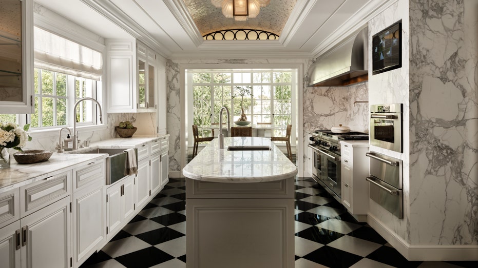white marble kitchen