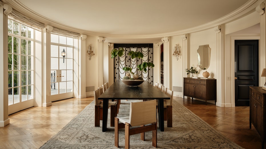 formal dining room