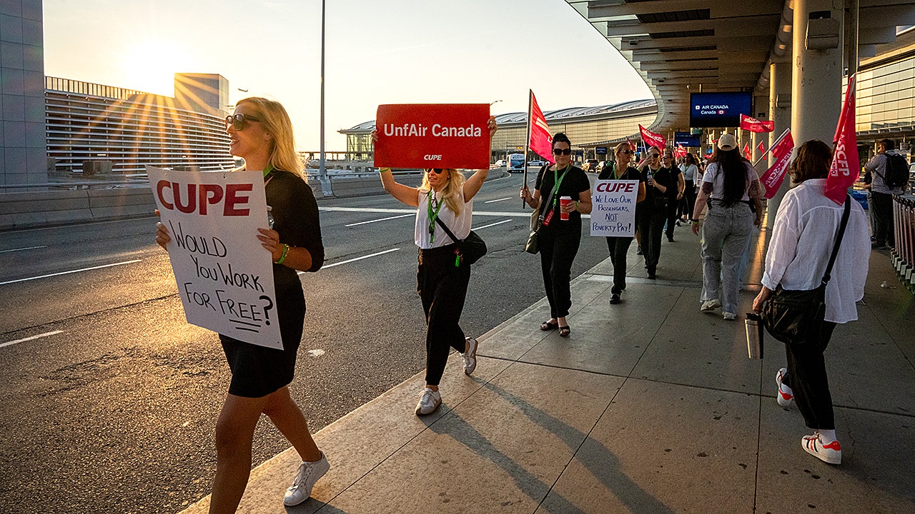 Air Canada strike continues as flight attendants reject government return-to-work order