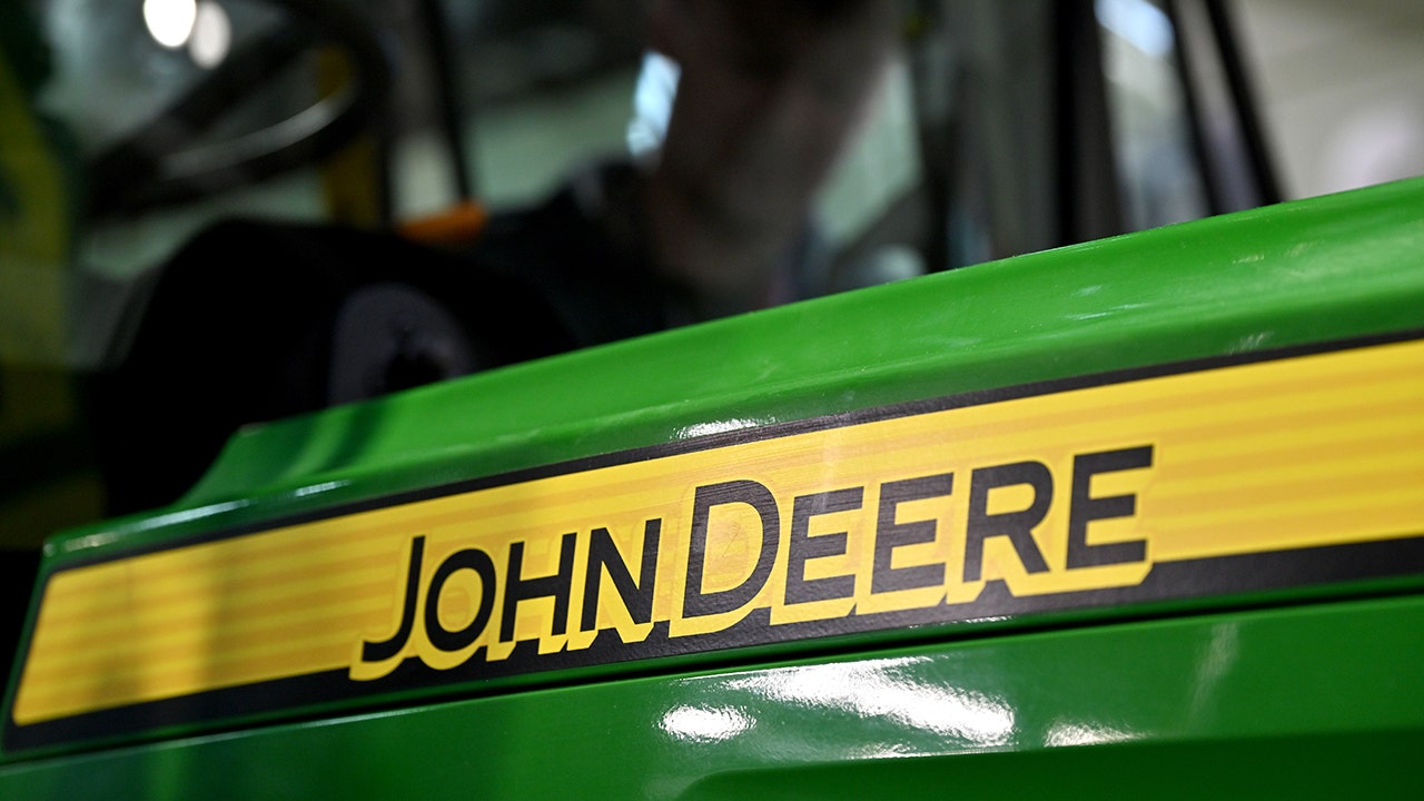 John Deere is investing B in the US, and here are the details