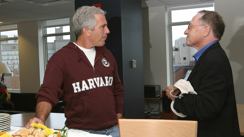 Jeffrey Epstein with Alan Dershowitz