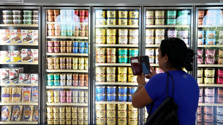 Blue Bell display