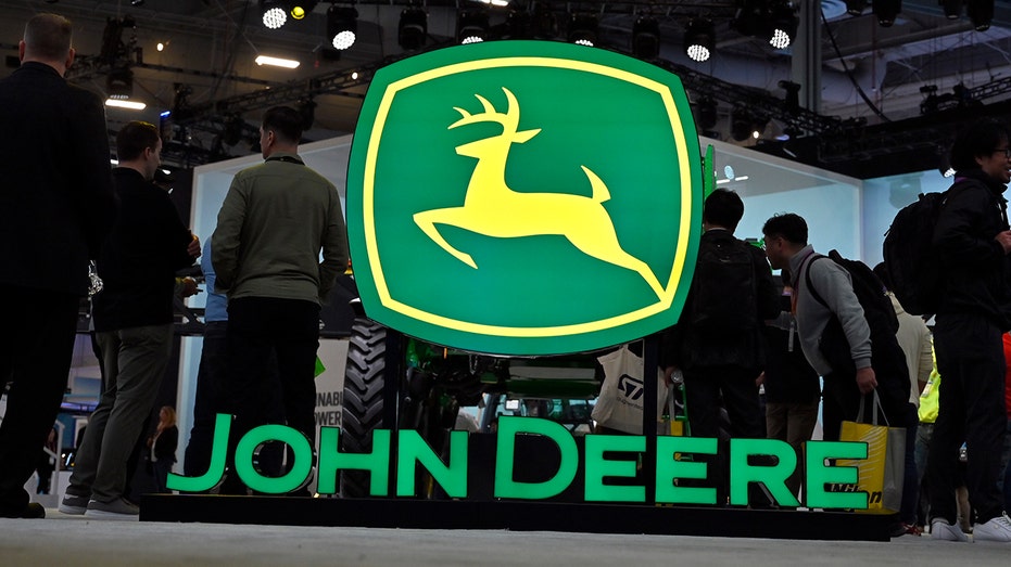 John Deere booth signage