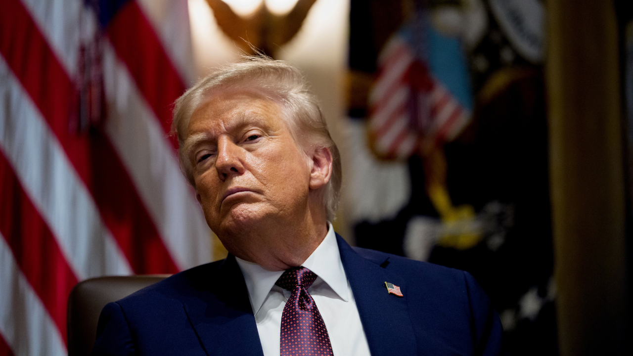 White House slams 911K jobs revision, the largest on record, demands Fed rate cut