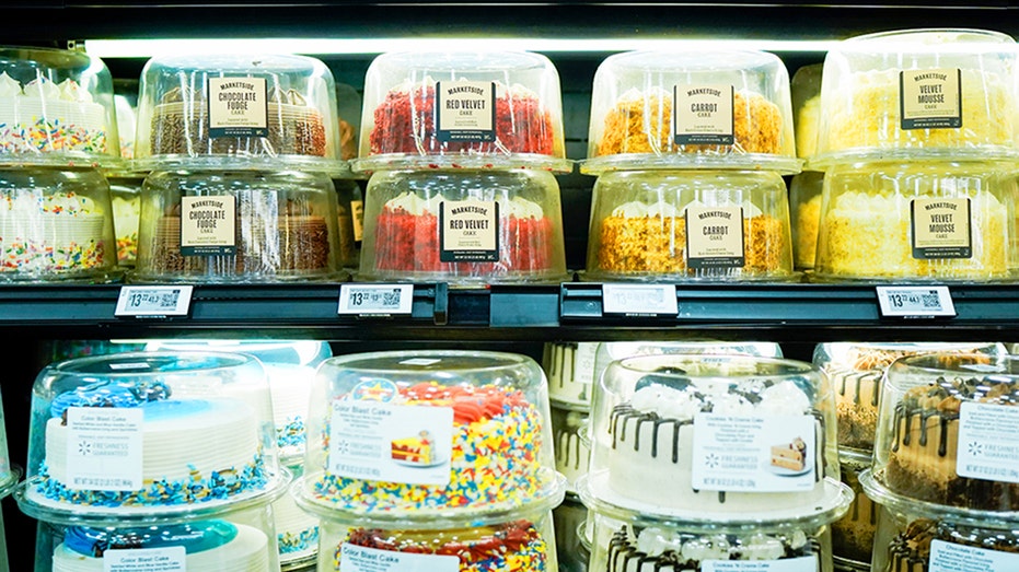 Walmart bakery cakes