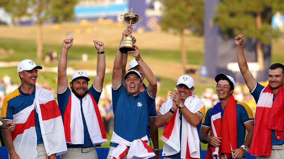 Matt Fitzpatrick holding trophy