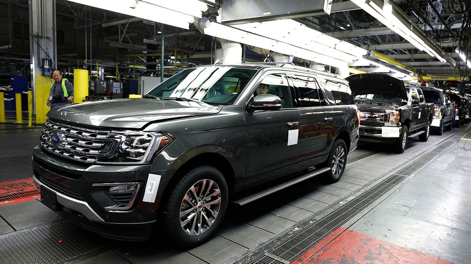 Ford Kentucky's Truck Plant Rolls Out New Ford Expedition
