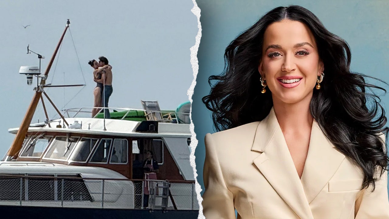 A marine reporter is analyzing the yacht when Perry and Trudeau are spotted
