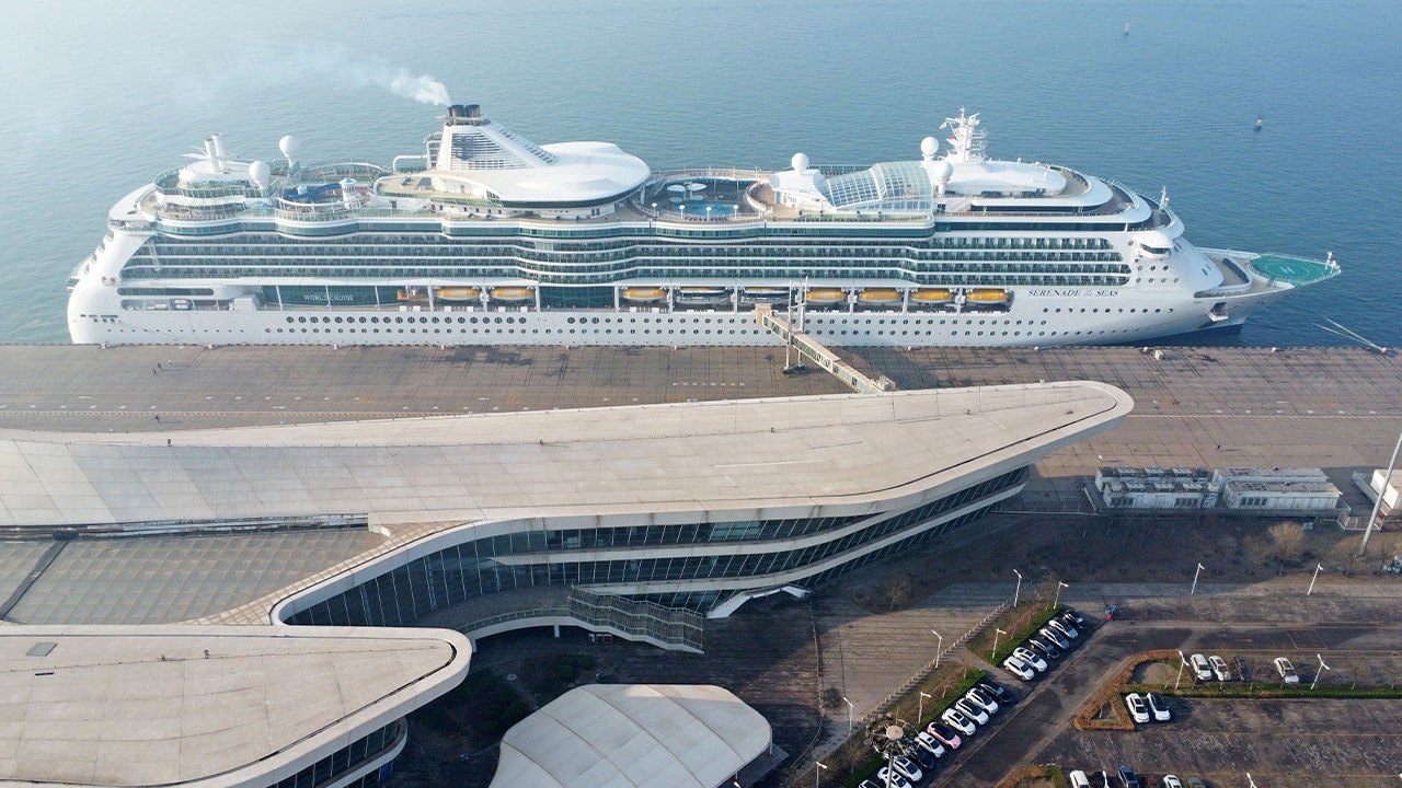 Royal Caribbean cruise struck by norovirus outbreak