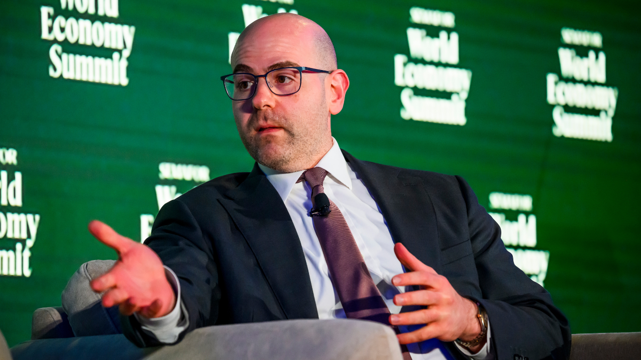 Fed’s Miran Glowerplays Trump’s tax impact on growth, deflation Fed’s Miran Glowerplays Trump’s tax impact on growth, deflation