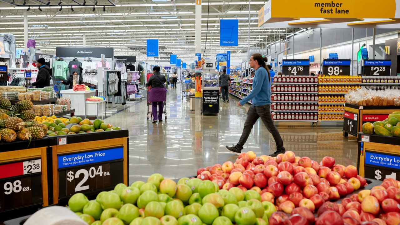 Walmart addresses social media rumors that it will close stores when SNAP benefits lapse Walmart addresses social media rumors that it will close stores when SNAP benefits lapse
