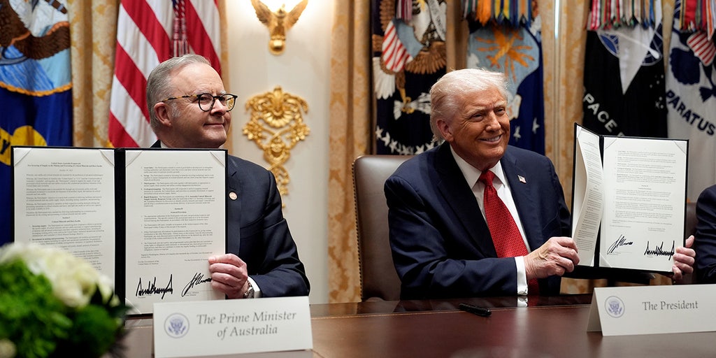 https://a57.foxnews.com/static.foxbusiness.com/foxbusiness.com/content/uploads/2025/10/1024/512/donald-trump-anthony-albanese-rare-earths-1.jpg?ve=1&tl=1