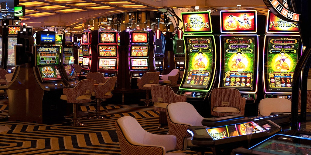 https://a57.foxnews.com/static.foxbusiness.com/foxbusiness.com/content/uploads/2025/10/1024/512/las-vegas-slot-machine.jpg?ve=1&tl=1