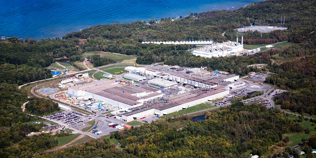 https://a57.foxnews.com/static.foxbusiness.com/foxbusiness.com/content/uploads/2025/10/1024/512/novelis-facility-ny.jpg?ve=1&tl=1