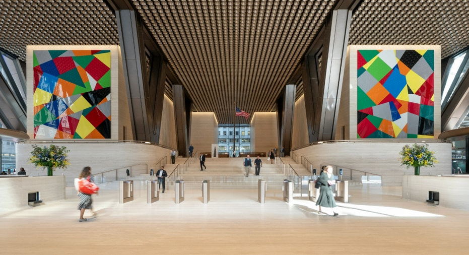 Inside of JPMorgan Chase's building at 270 Park Ave.
