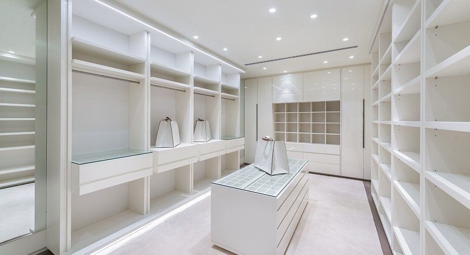 Empty and large dressing room closet