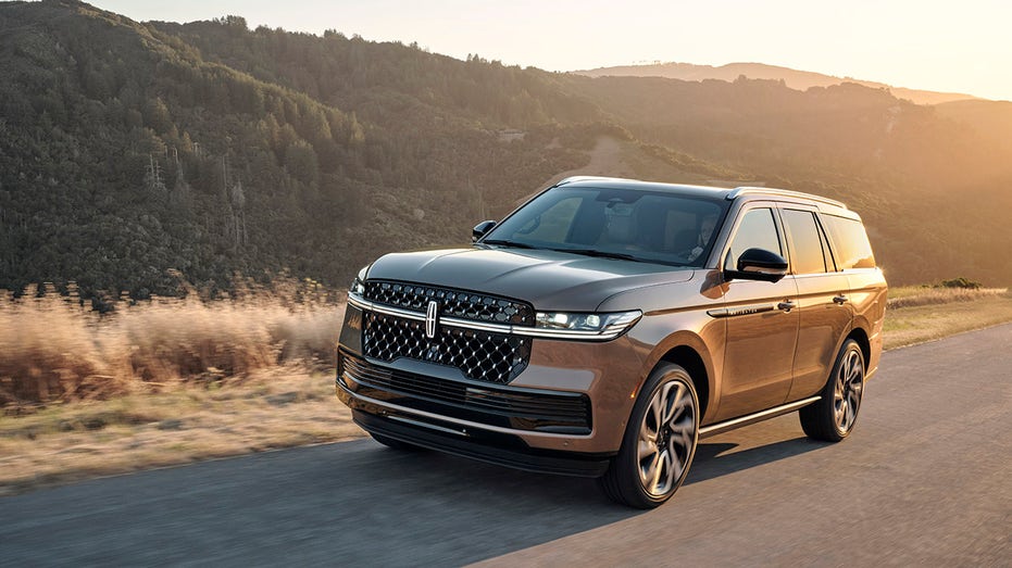 A preproduction model of Ford's 2025 Lincoln Navigator.