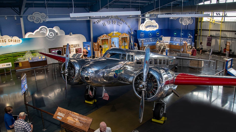 Atchison, Kansas. Amelia Earhart Hangar Museum evaluates Locehed Electra 10-e 10-e electrid flight in Muriel, finally on earth is a plane like flying