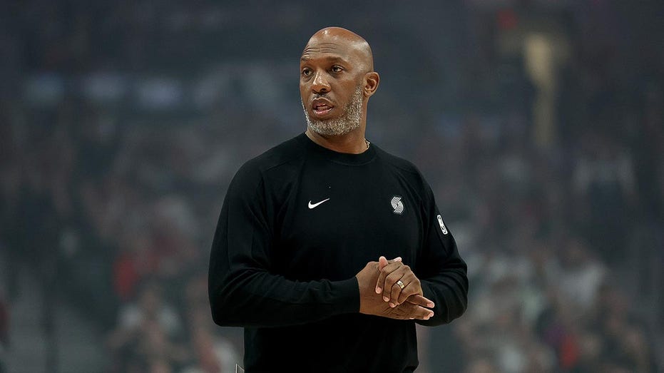 Chauncey Billups coaching