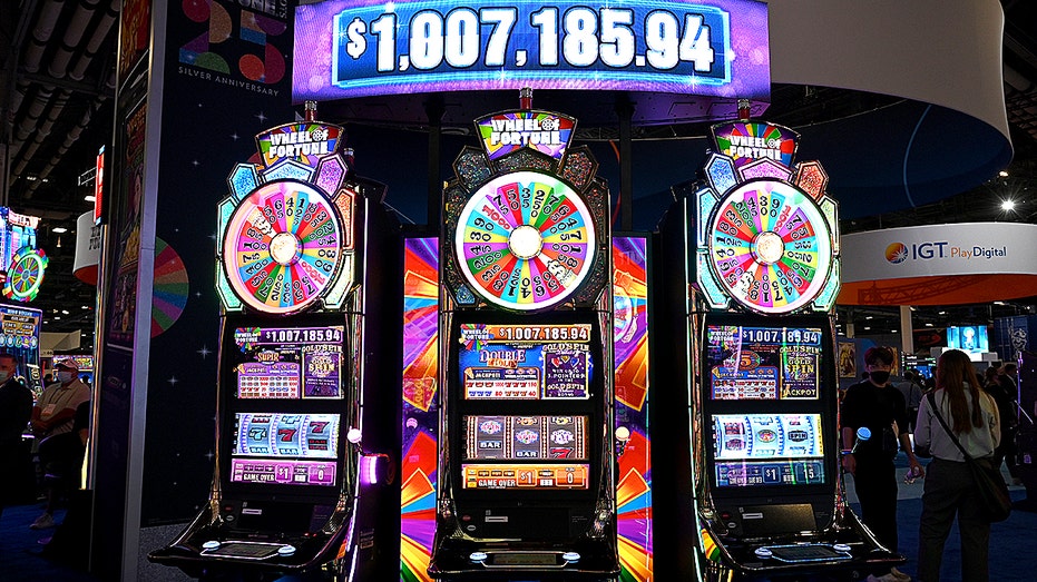 Wheel of Fortune Slot Machines
