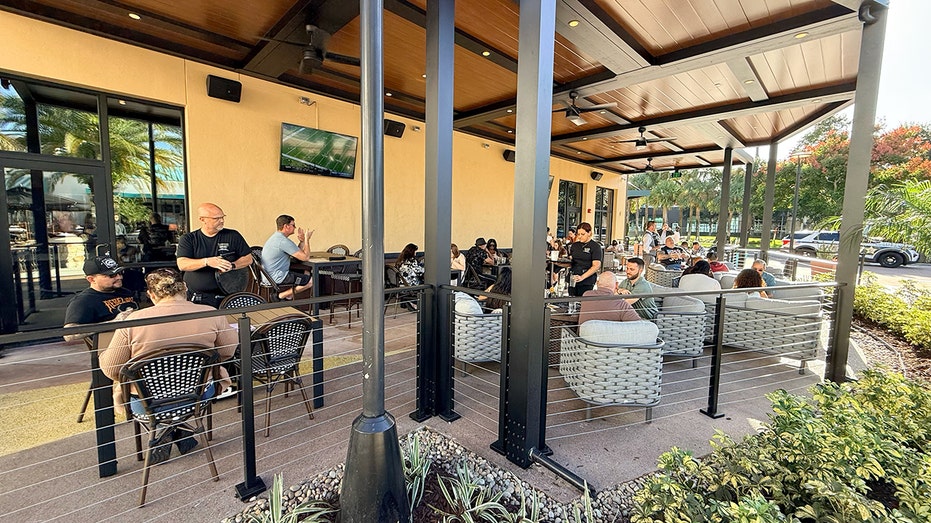 Taffer's Tavern Orlando outdoor seating