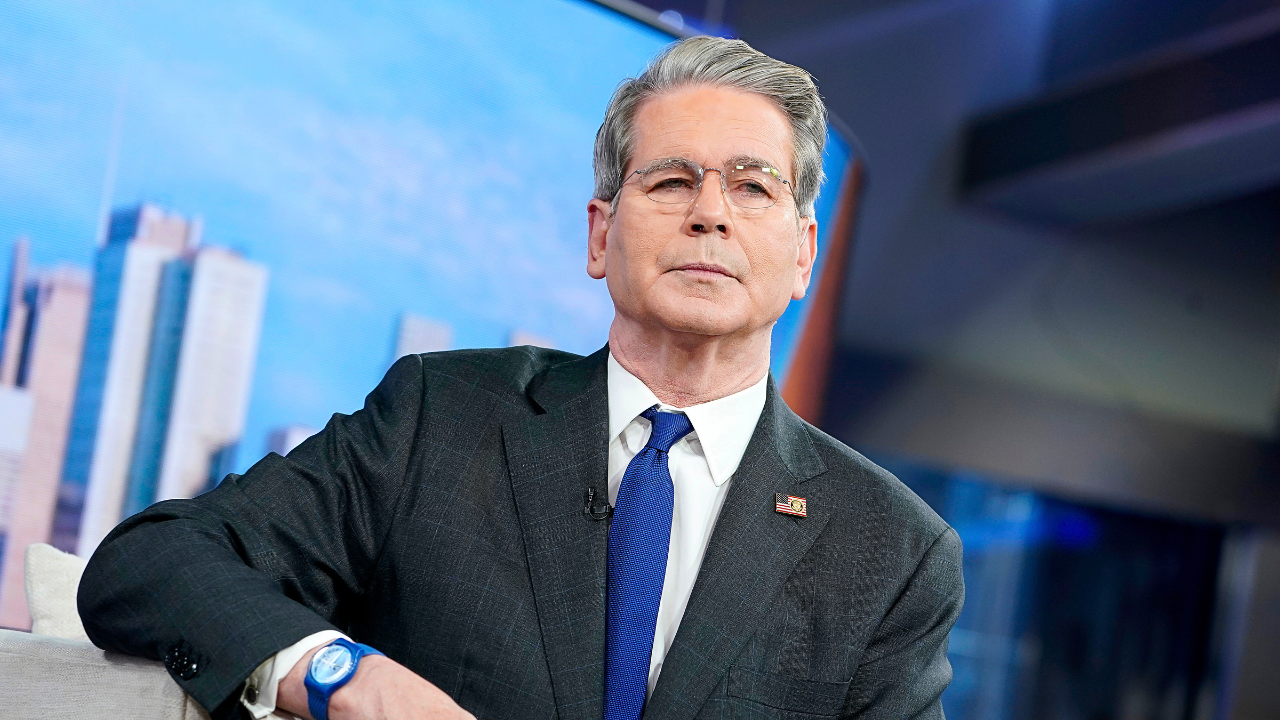 The SCOTUS decision and the Fed chairman’s nomination will come in January, Bessent said The SCOTUS decision and the Fed chairman’s nomination will come in January, Bessent said