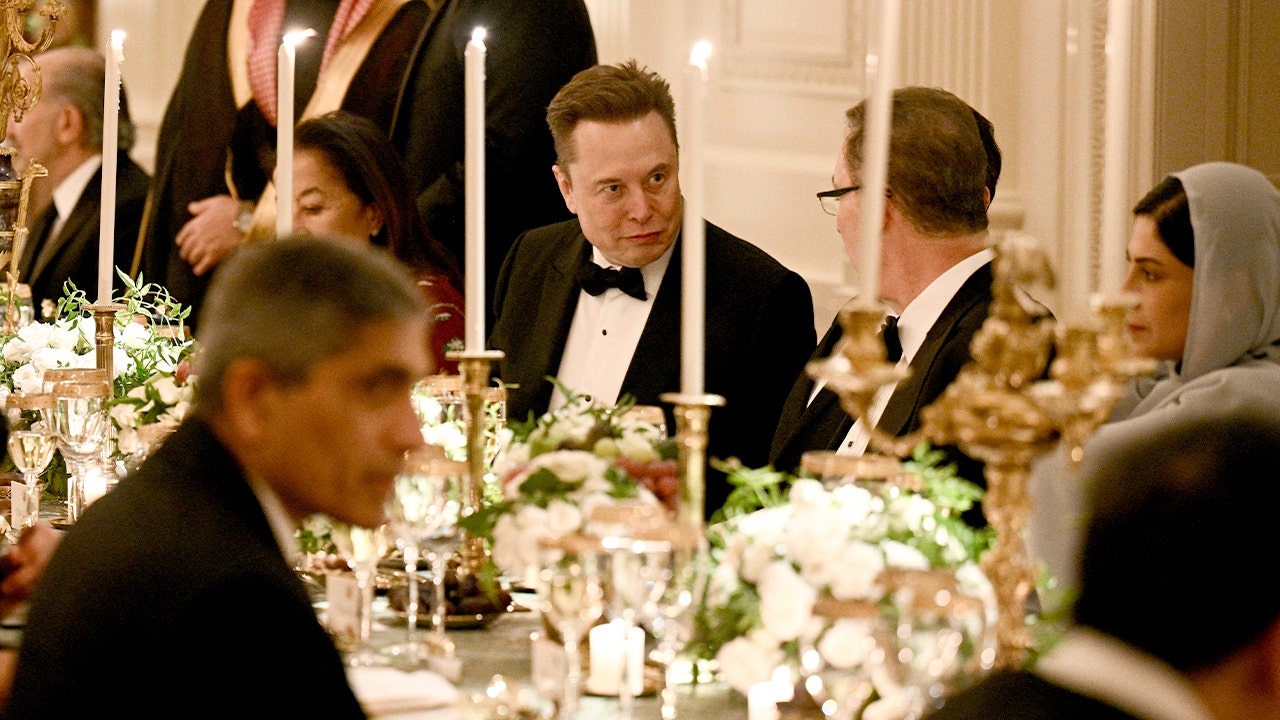 https://a57.foxnews.com/static.foxbusiness.com/foxbusiness.com/content/uploads/2025/11/0/0/elon-musk-white-house-dinner-mbs.jpg?ve=1&tl=1