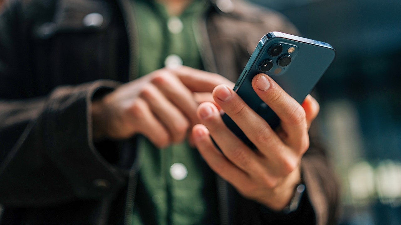 AI chatbots shown effective against antisemitic conspiracies in new study