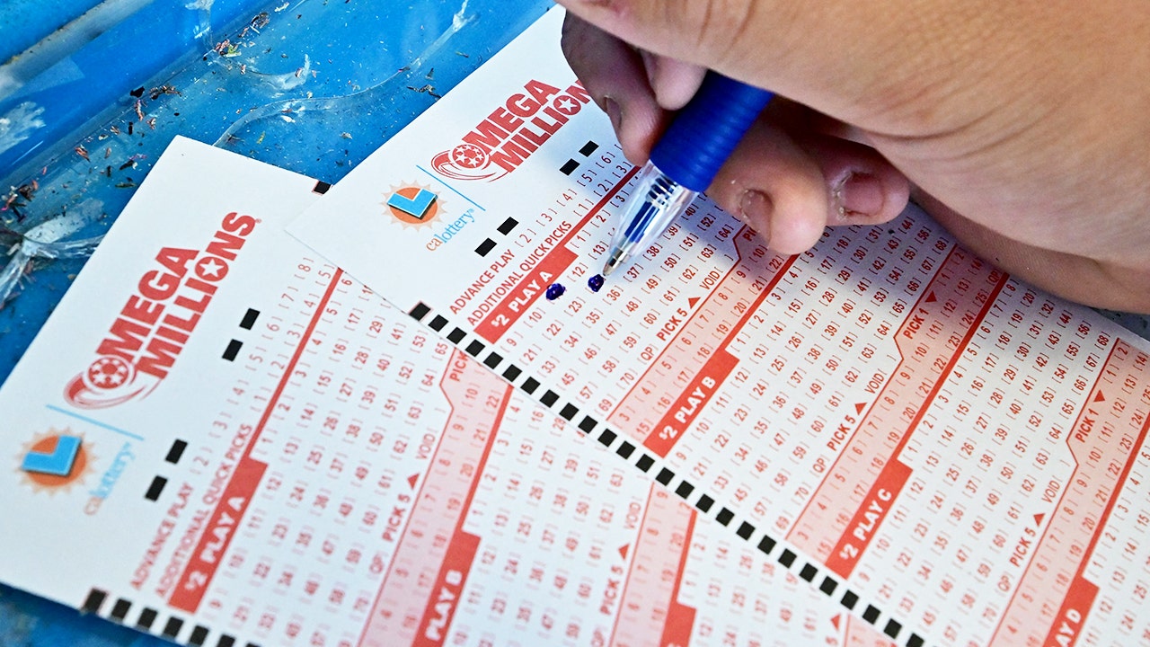 Single ticket sold in Georgia captures 0M Mega Millions jackpot Single ticket sold in Georgia captures 0M Mega Millions jackpot