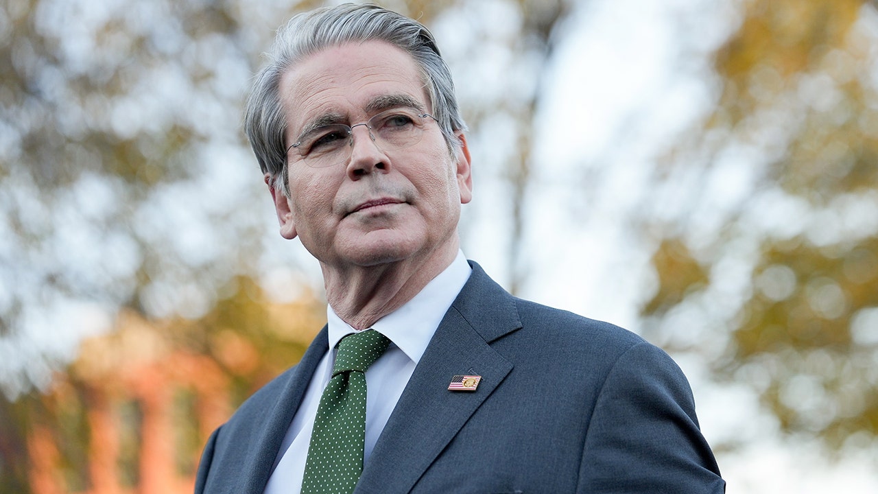 Treasury Secretary Bessent warns ‘perfect storm’ brewing as Trump eyes ,000 payments Treasury Secretary Bessent warns ‘perfect storm’ brewing as Trump eyes ,000 payments