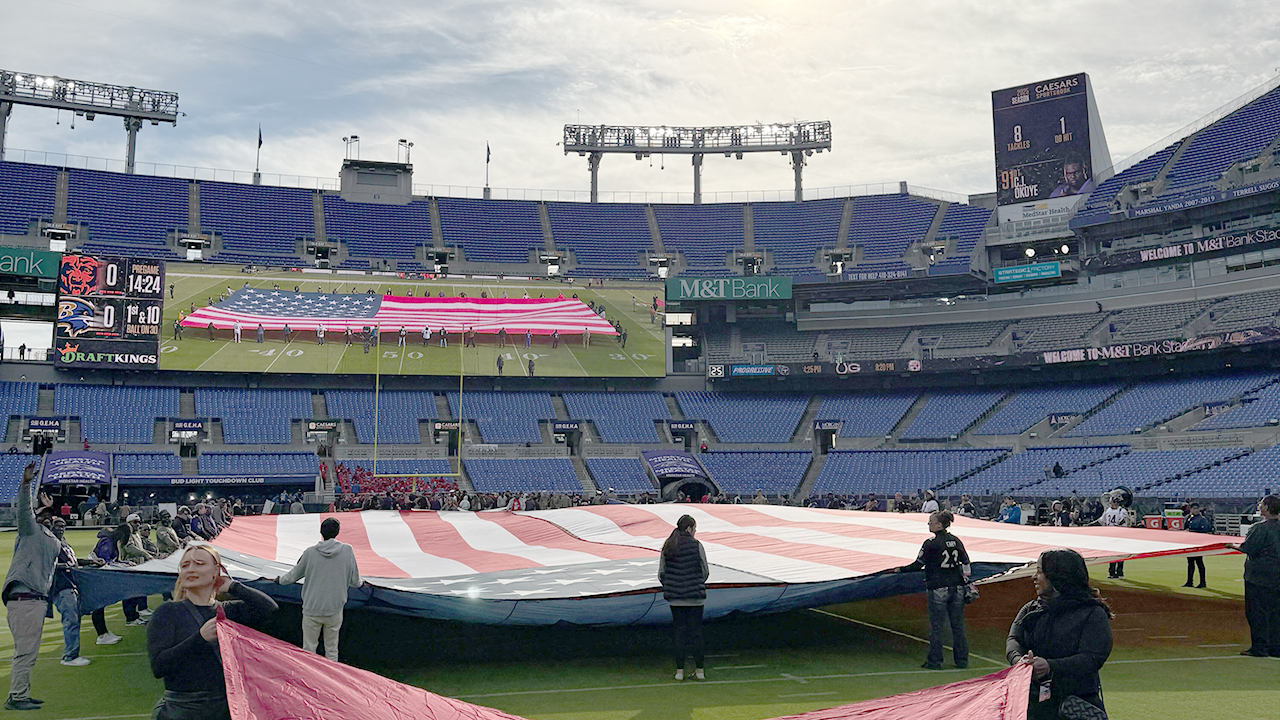 DraftKings partners with VetsinTech to honor veterans at NFL’s ‘Salute to Service’ games