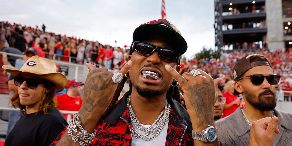 quavo-georgia-bulldogs.jpg?ve=