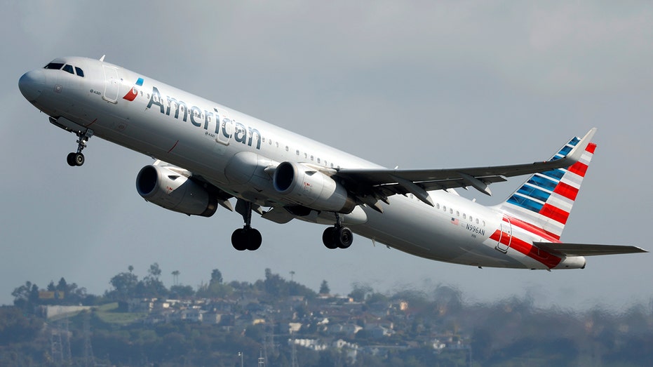 American Airlines plane departs Los Angeles
