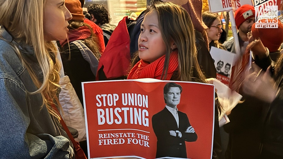 NewsGuild protest over firings at Conde Nast