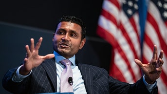 Palantir CTO touts AI-fueled factory growth while Sanders predicts job losses - Fox News