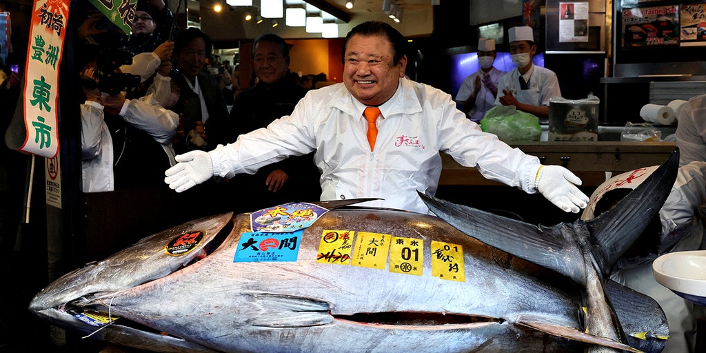 Japanese sushi chain pays $3.24 million for bluefin tuna at Tokyo